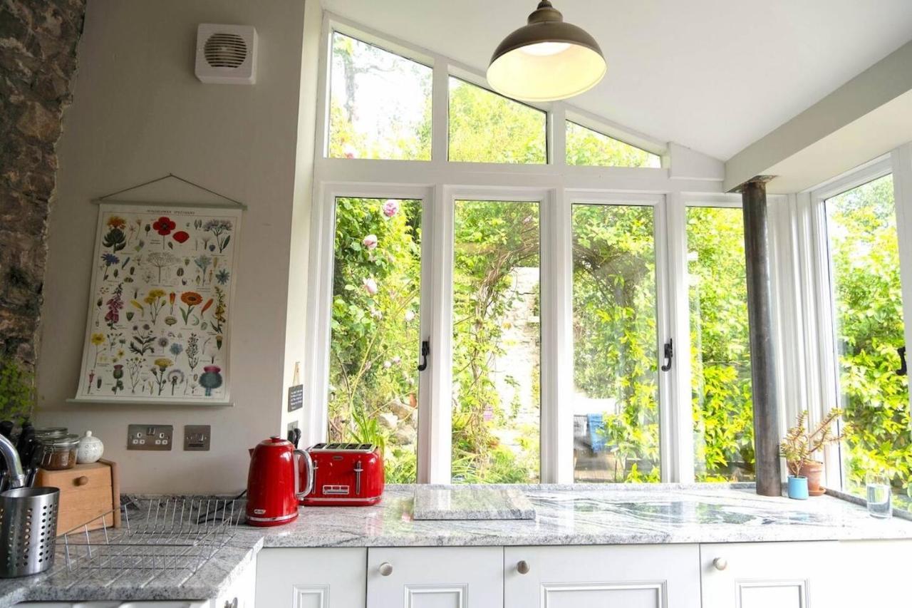 Lovely Property In The Heart Of Somerset, Sleeps 9 Shepton Mallet Exterior foto