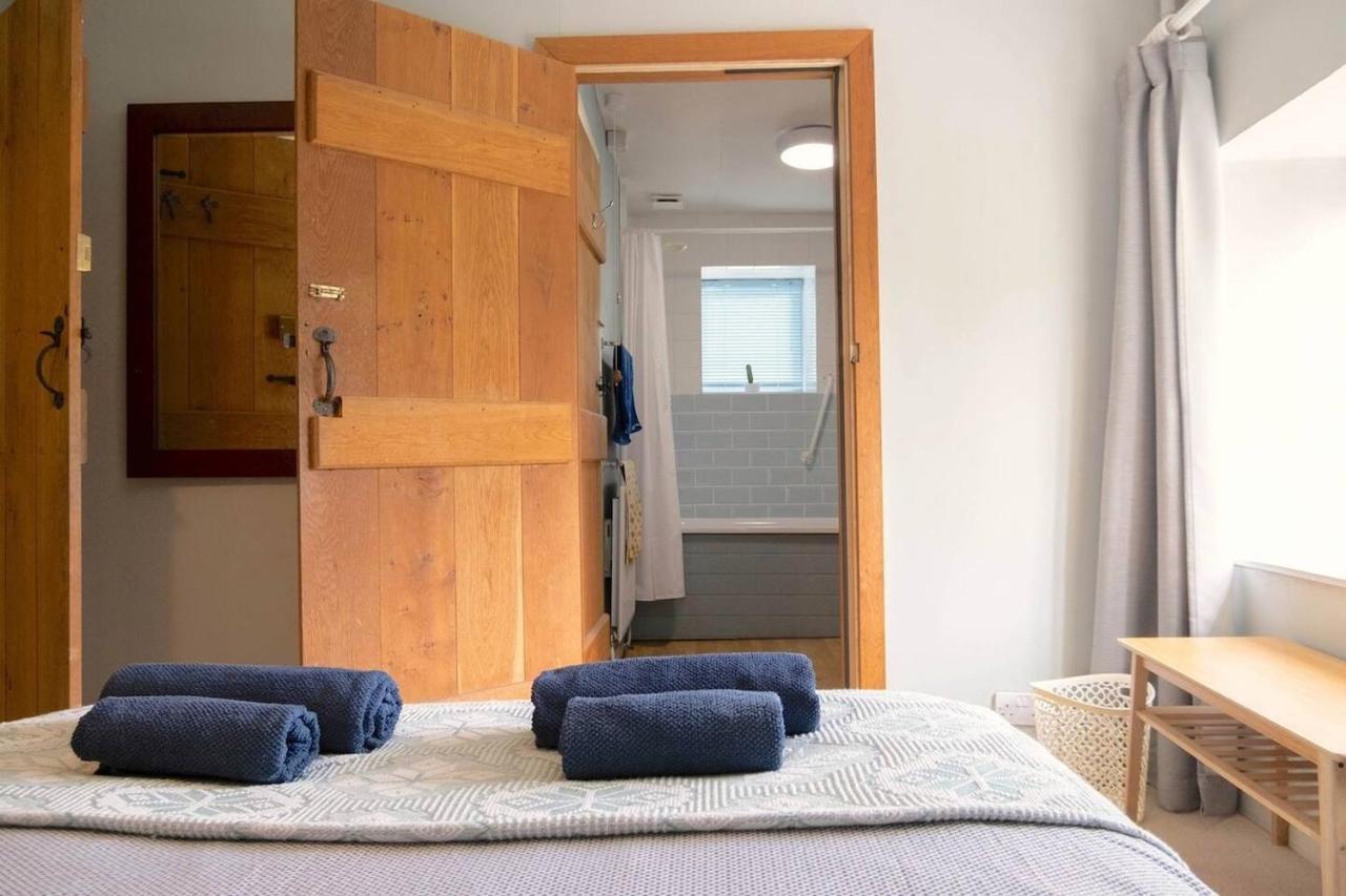 Lovely Property In The Heart Of Somerset, Sleeps 9 Shepton Mallet Exterior foto